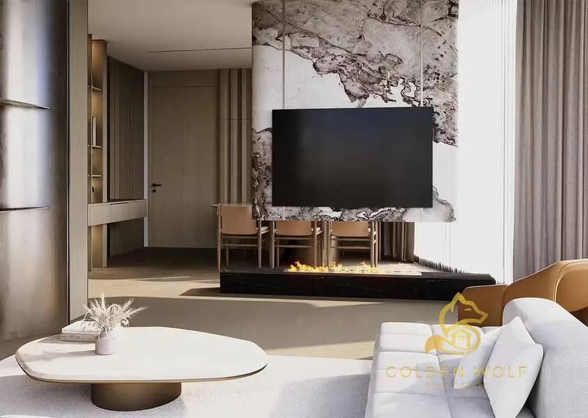 4 hills-livingroom. jpg