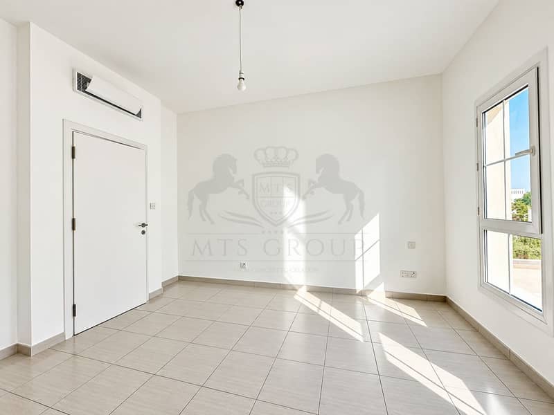 20 Sunlit Minimalist Empty Room. png