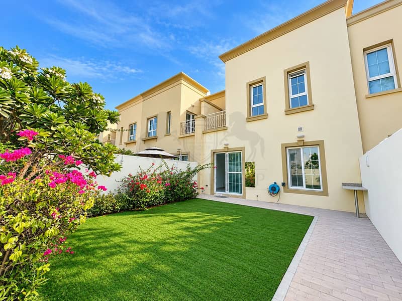 29 Sunlit Townhouse Garden Courtyard. png
