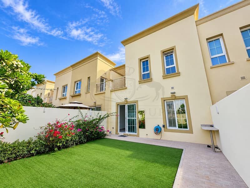 30 Sunny Townhouse Garden with Bougainvillea. png