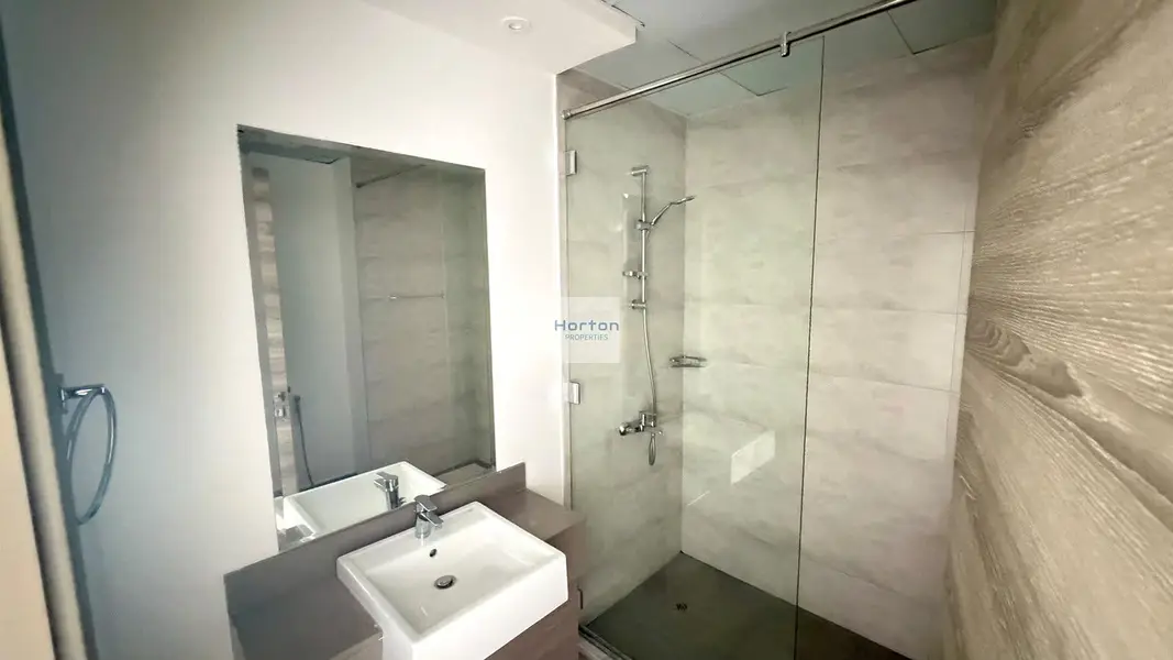 SPACIOUS 3BR | BIG BALCONY | NEAR MALL