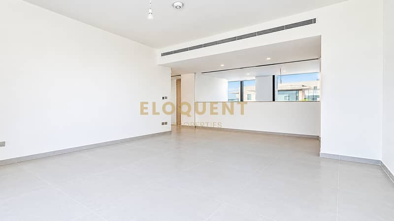 4 Bright Minimalist Apartment Interior. png