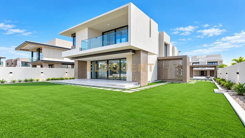 15 Modern Villa with Lush Lawn. png