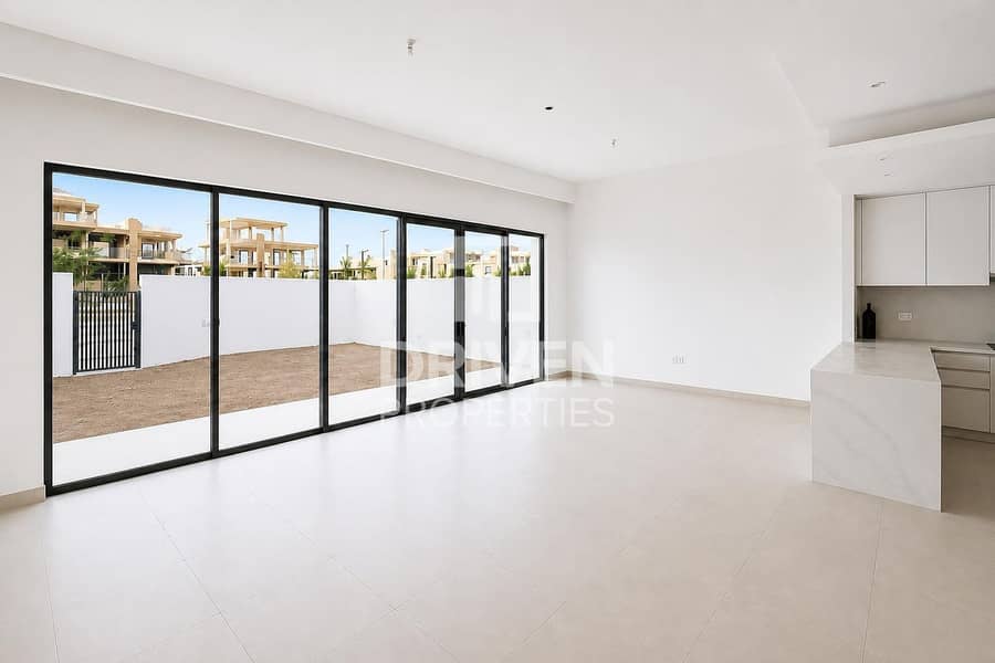 Large Layout with Maids Room | Opportunity Deal Large Layout with Maids Room | Opportunity Deal