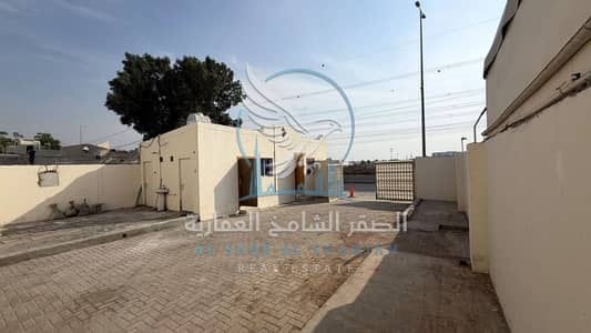 Mixed Use Land for Rent in Industrial Area, Sharjah - hwth-for-rent-2-bedroom-alsnaayh17-alsharqa-property-aq-0001-08. jpg Mixed Use Land for Rent in Industrial Area, Sharjah - hwth-for-rent-2-bedroom-alsnaayh17-alsharqa-property-aq-0001-08. jpg