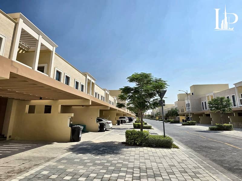 01_Exterior_Street_View. jpg 01_Exterior_Street_View. jpg