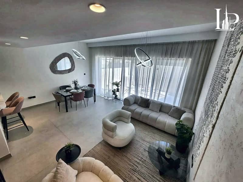 2 03_Living_Room_2. jpg