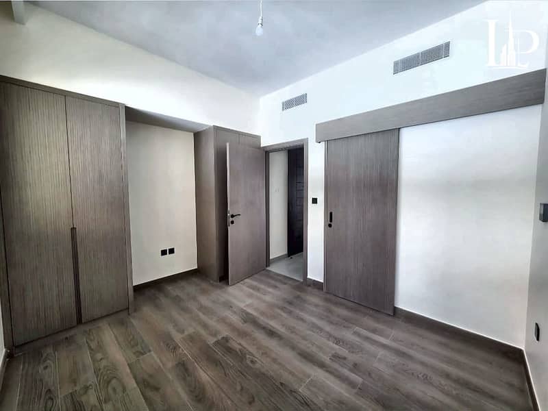 6 17_Hallway_and_Wardrobes. jpg