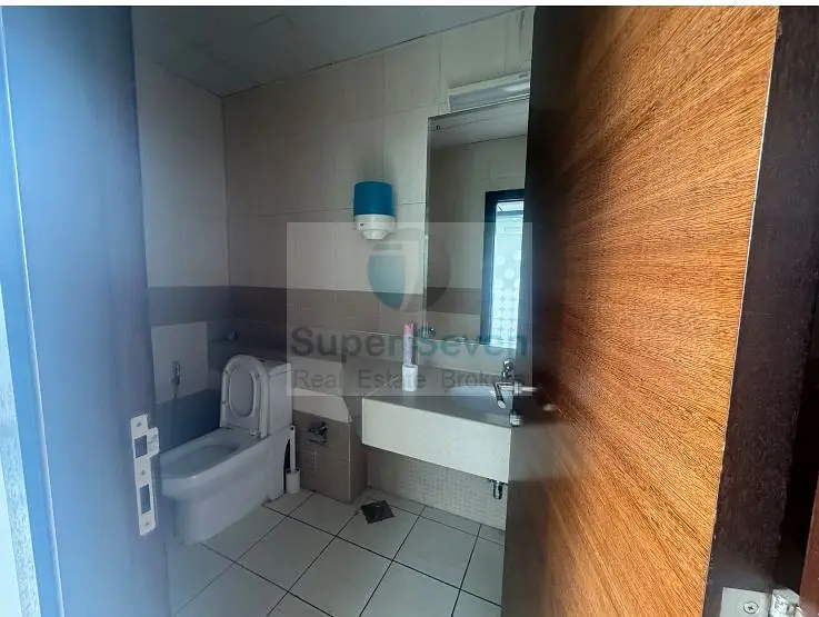 FULLY FITTED OFFICE FOR RENT HIGH FLOOR