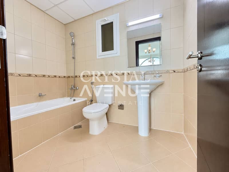 11 Bright room with distinctive circular windows-5. png