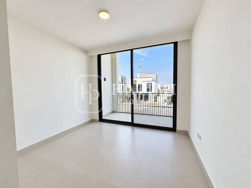 13 74E7F127-EBB5-47DD-98A5-06149D375A75. PNG