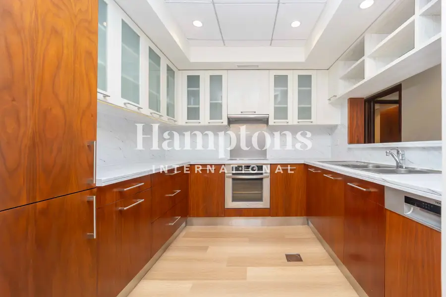 Upgraded | Near Burj Khalifa | Furnished | Balcony