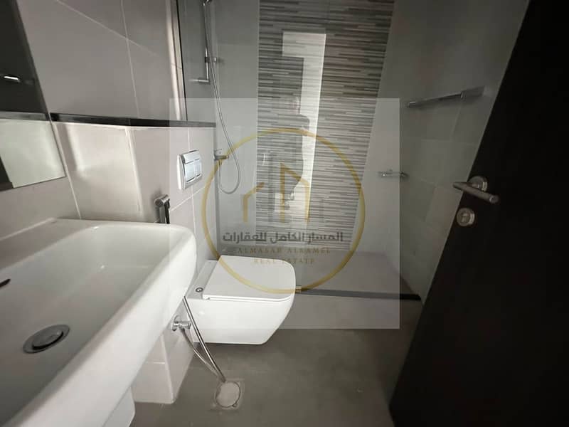 11 WhatsApp Image 2026-08-03 at 16.35. 16. jpeg