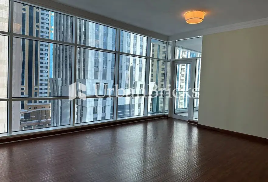 Spacious Layout | Close to Metro | Unfurnished