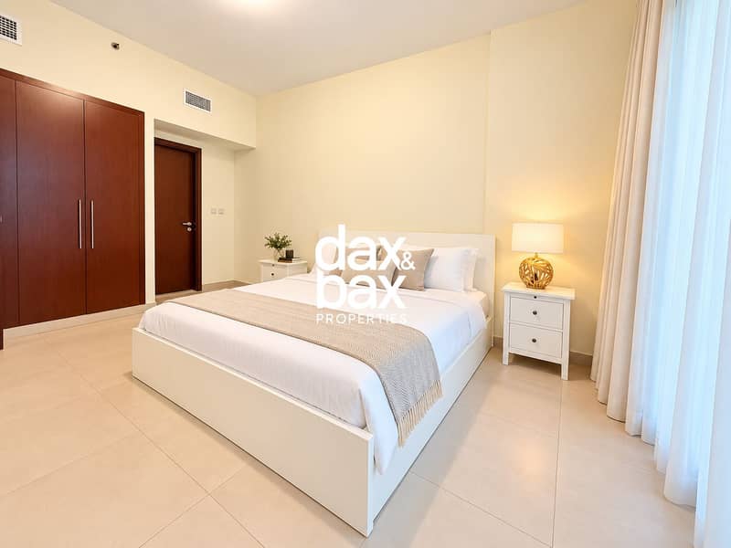 7 Elegant Minimalist Bedroom Retreat. png