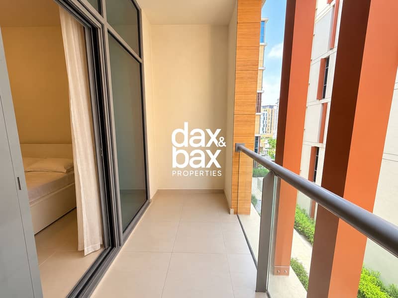 14 Clean Modern Apartment Balcony. png