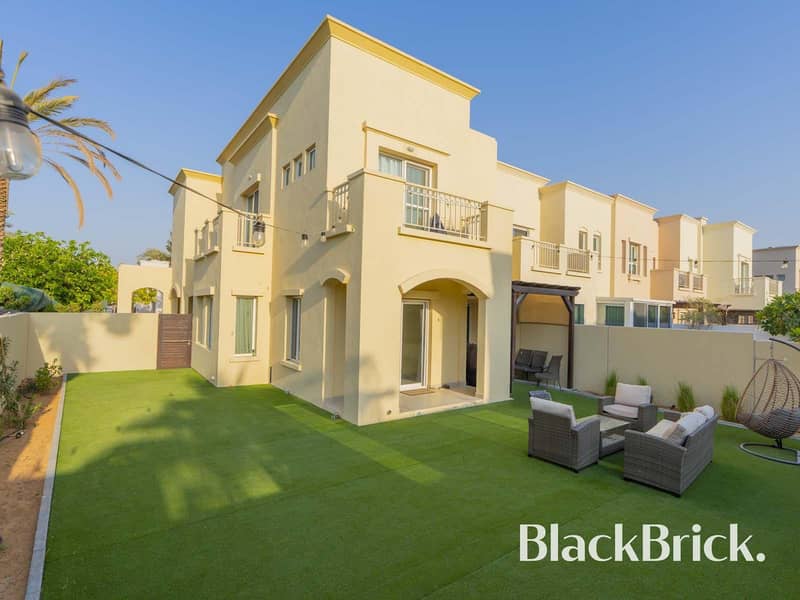 Villa in The Lakes,Maeen,Maeen 3, 3 slaapkamers, 370000 AED - 16990630 Villa in The Lakes,Maeen,Maeen 3, 3 slaapkamers, 370000 AED - 16990630