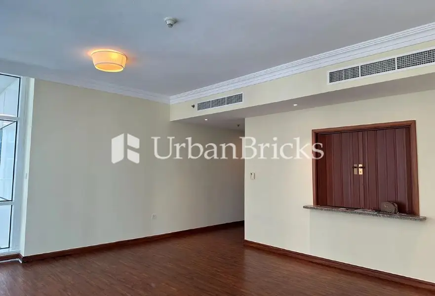 Spacious Layout | Close to Metro | Unfurnished