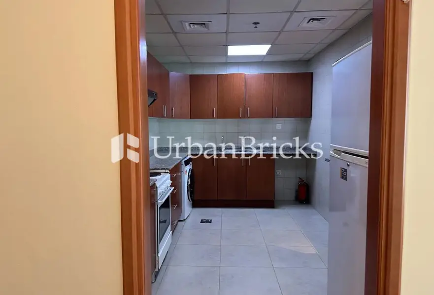 Spacious Layout | Close to Metro | Unfurnished