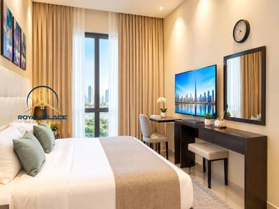 Monolocale in affitto a Dubai South, Dubai - Cozy Modern Bedroom with City Views. png
