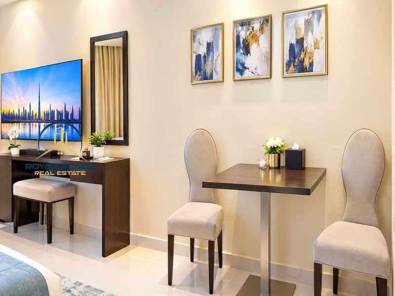4 Modern Hotel-Style Living and Dining Room. png