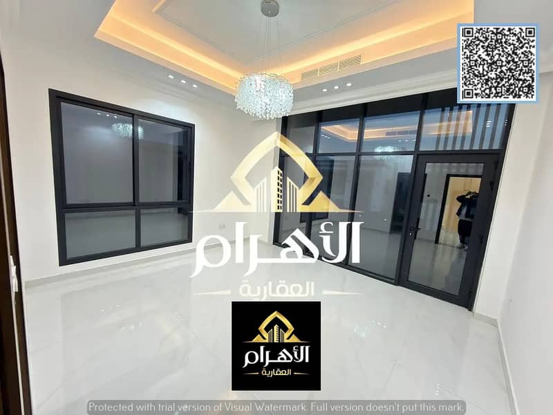 9 874879632-1066x800. webp