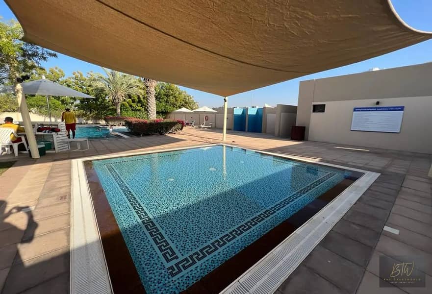 12 14191205-69810o. webp