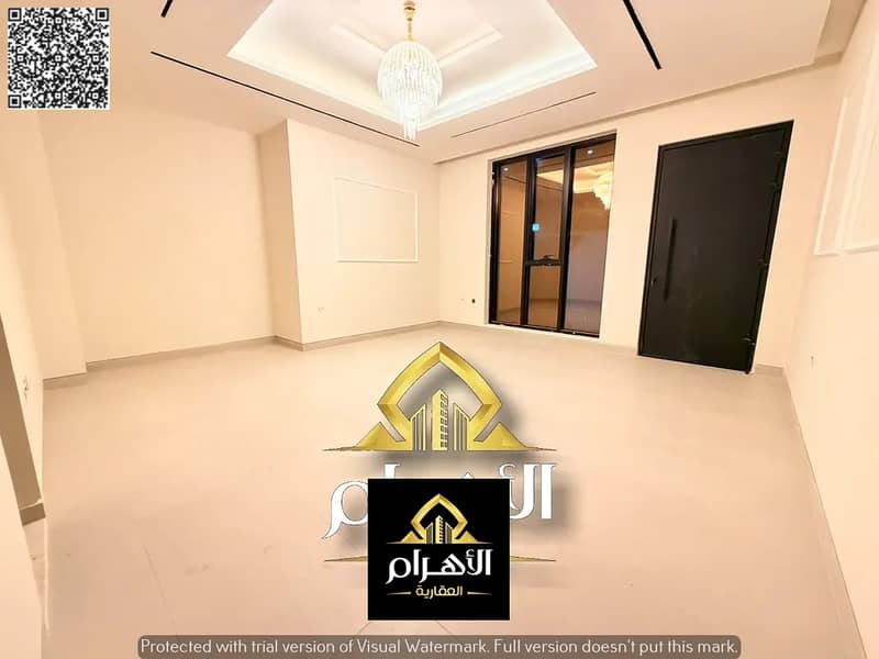 15 873093160-1066x800. webp