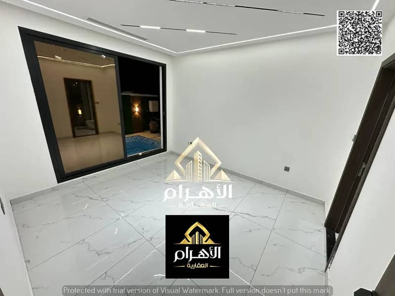 5 875260408-1066x800. webp