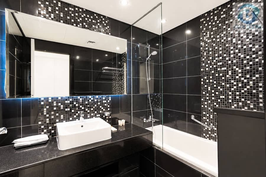 15 BATH ROOM. jpg