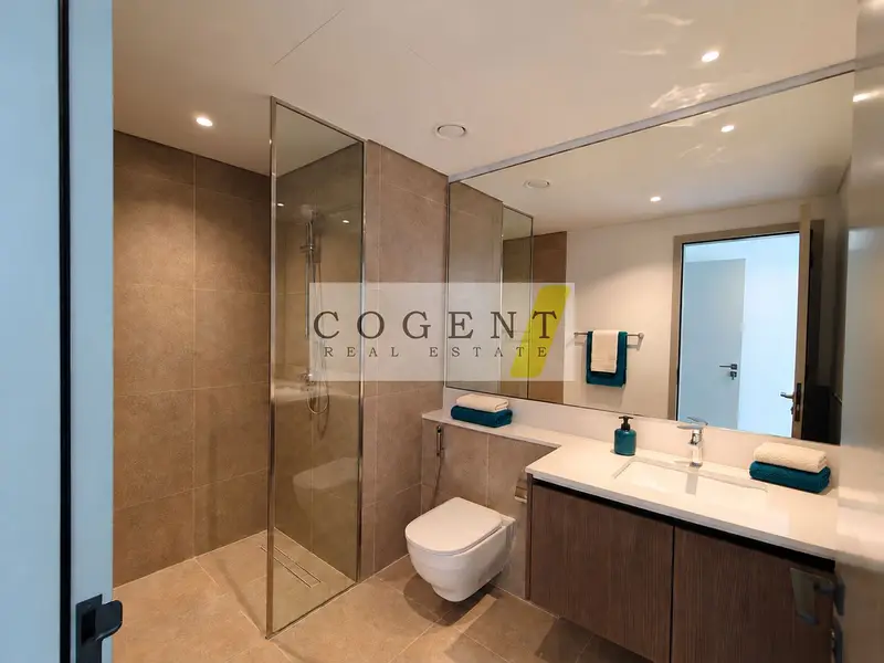 FULLY UPGRADED CORNER TOWNHOUSE - IDEAL FOR INVESTORS AND ENDS USERS