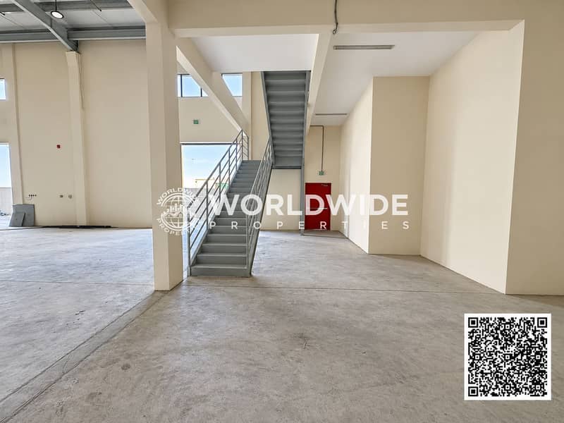 24 Industrial mezzanine interior with QR code-15. png