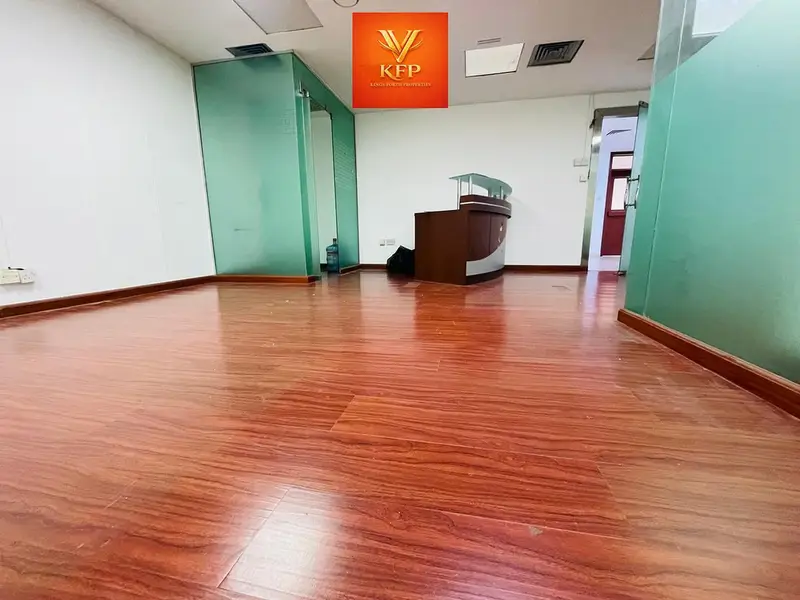 Separate Office in AL GARHOUD – DEWA & Chiller Free
