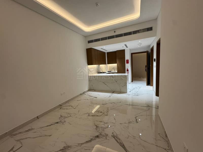 Spacious 1BR | Great Location | Unfurnished |