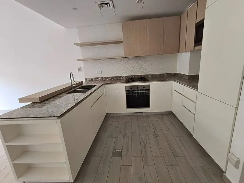 SPACIOUS 2BR | LAUNDRY ROOM | POOL&AMENITIES VIEW