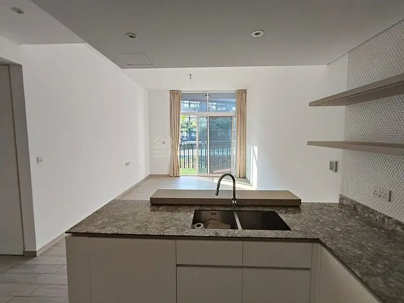 SPACIOUS 2BR | LAUNDRY ROOM | POOL&AMENITIES VIEW