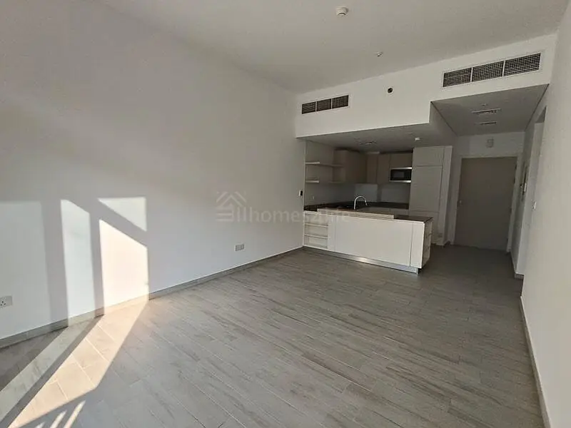 SPACIOUS 2BR | LAUNDRY ROOM | POOL&AMENITIES VIEW