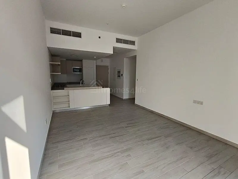 SPACIOUS 2BR | LAUNDRY ROOM | POOL&AMENITIES VIEW