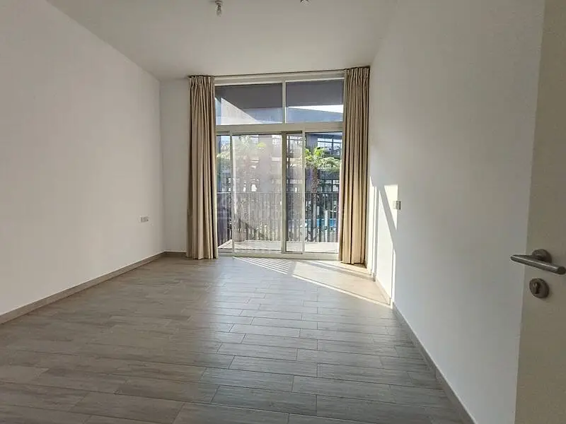 SPACIOUS 2BR | LAUNDRY ROOM | POOL&AMENITIES VIEW