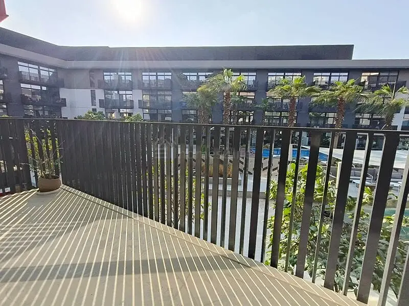SPACIOUS 2BR | LAUNDRY ROOM | POOL&AMENITIES VIEW