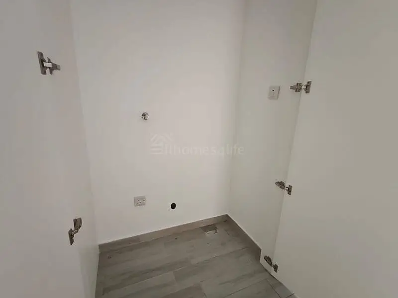 SPACIOUS 2BR | LAUNDRY ROOM | POOL&AMENITIES VIEW