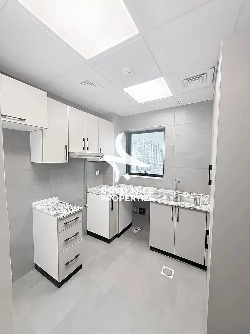 1BHK> 13 Month Contract> Higher Floor> Prime Location || 6 Cheques