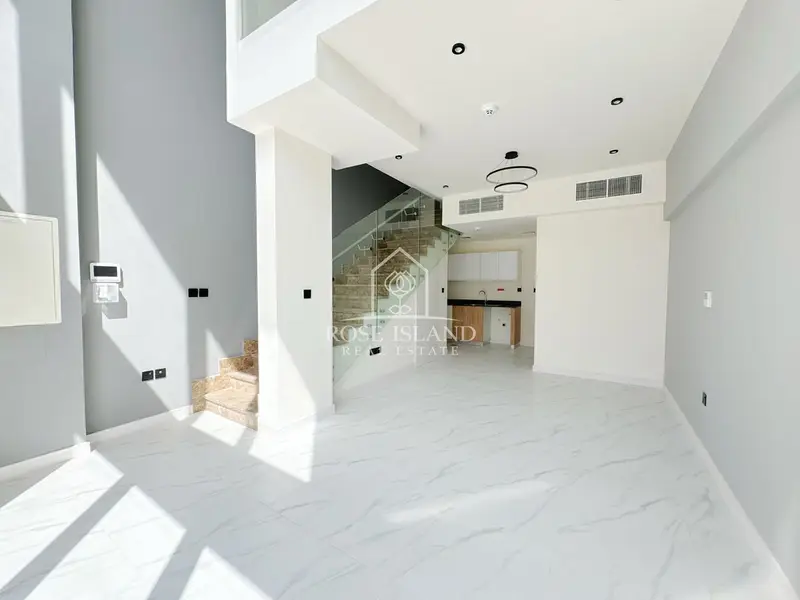 Private Plot | Loft Style | Genuine Resale