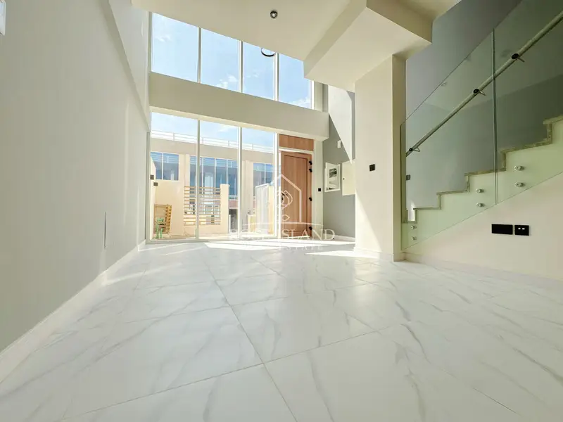 Private Plot | Loft Style | Genuine Resale