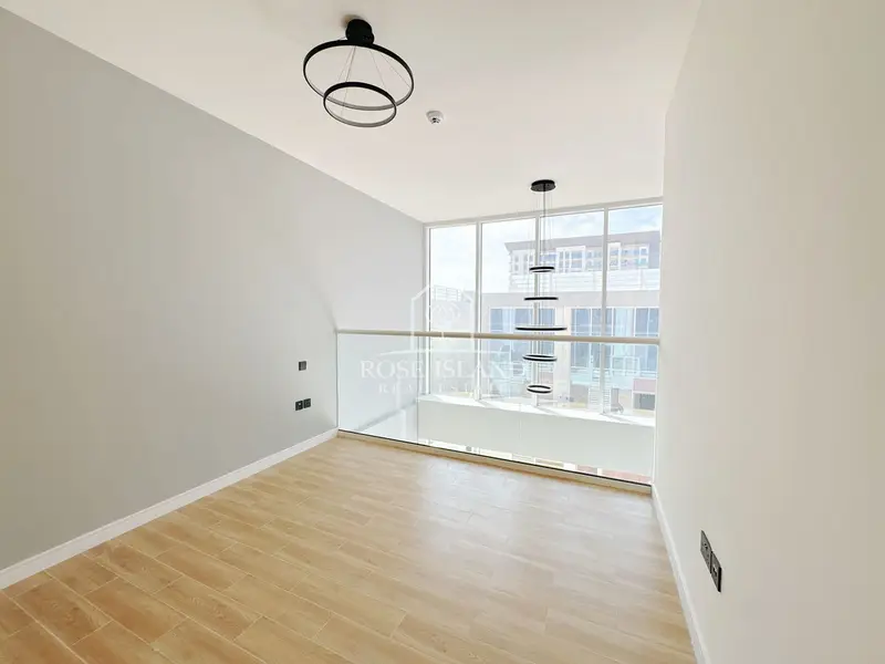 Private Plot | Loft Style | Genuine Resale