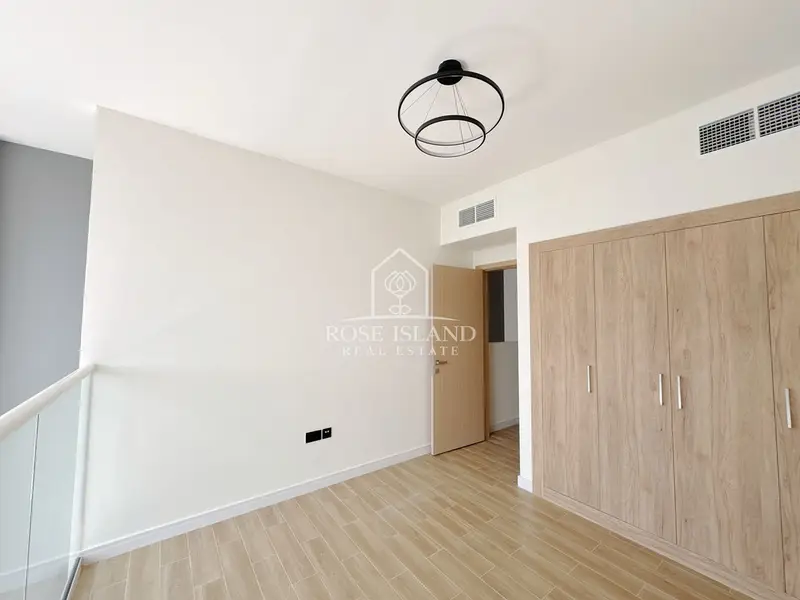 Private Plot | Loft Style | Genuine Resale