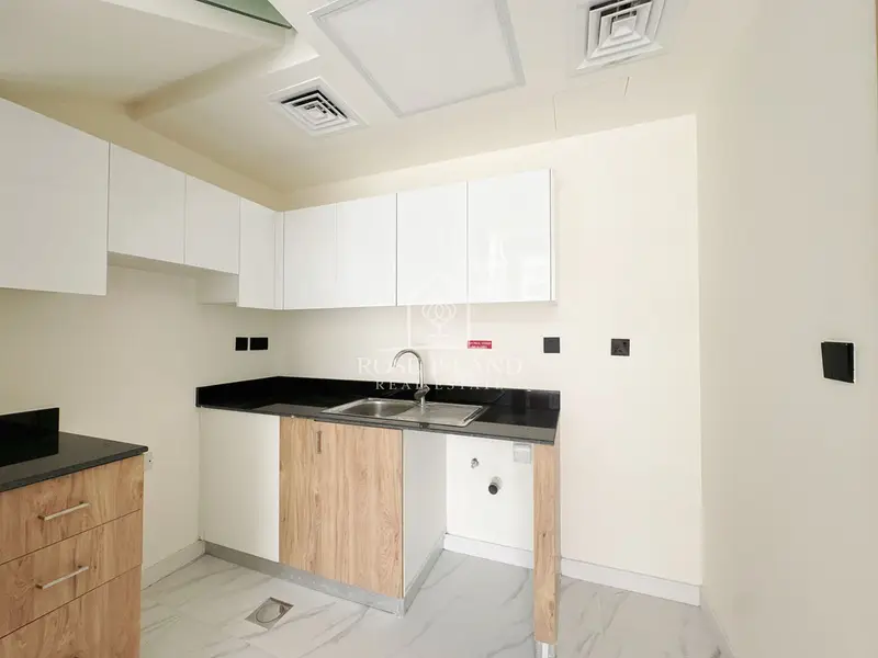 Private Plot | Loft Style | Genuine Resale