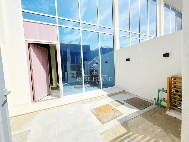 Private Plot | Loft Style | Genuine Resale