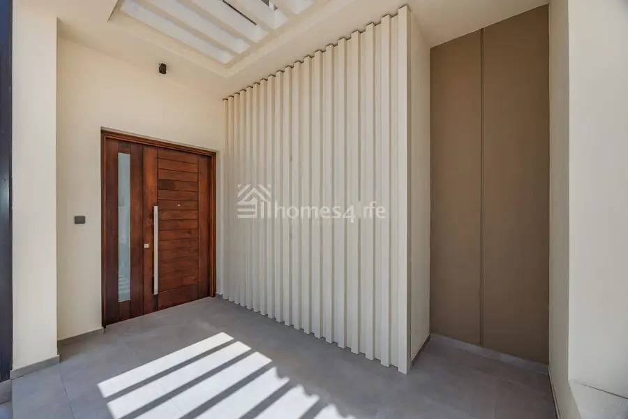 Premium 5BR Villa | Motivated Seller | Prime Area