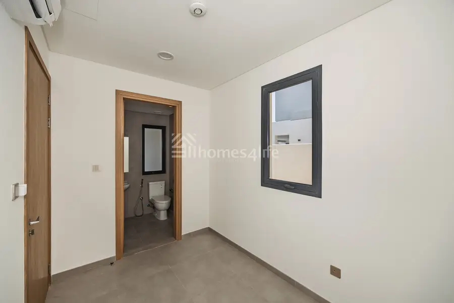 Premium 5BR Villa | Motivated Seller | Prime Area